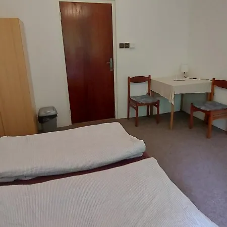 U Penzionu Κάμπινγκ