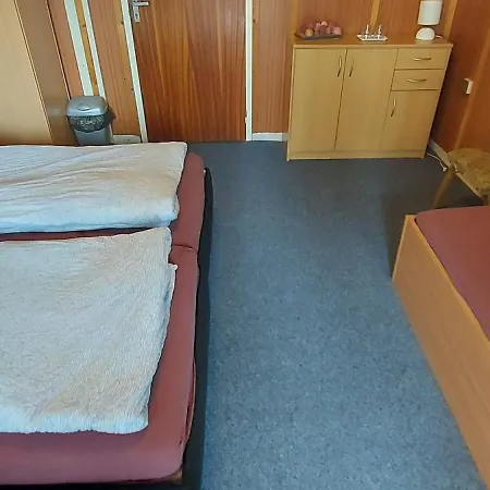 Κάμπινγκ U Penzionu Svojanov (Pardubice)